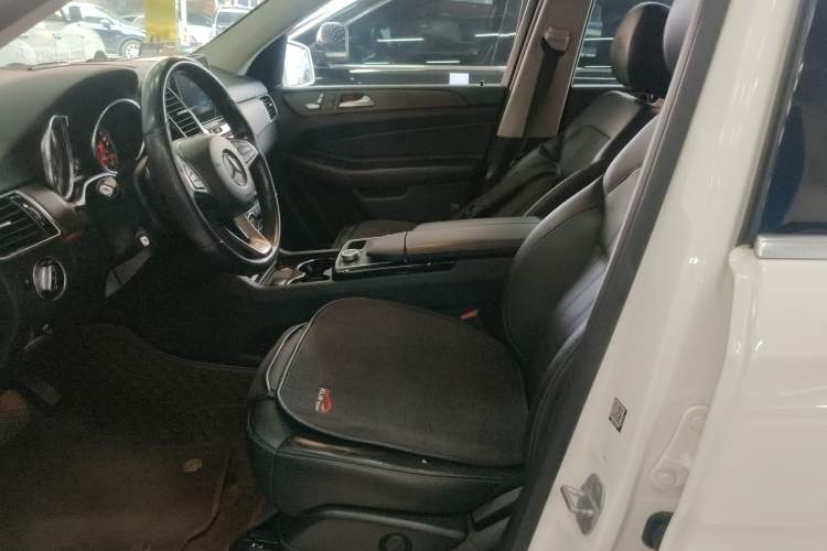 Used Mercedes-Benz GLE 2017 GLE 320 4MATIC Dynamic Model Left Front Seat