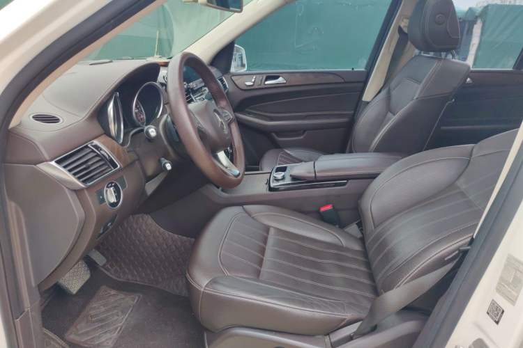 Used Mercedes-Benz GLE 2017 GLE 320 4MATIC Dynamic Model Left Front Seat