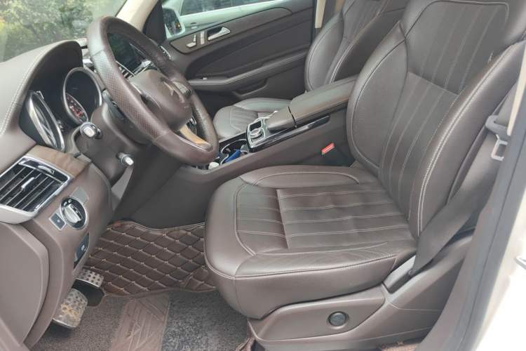 Used Mercedes-Benz GLE 2017 GLE 320 4MATIC Dynamic Model Left Front Seat