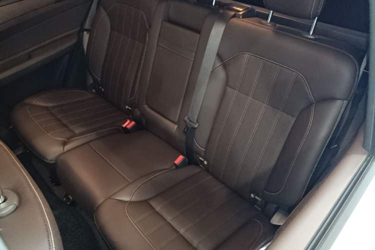 Used Mercedes-Benz GLE 2017 GLE 400 4MATIC Left Rear Seat