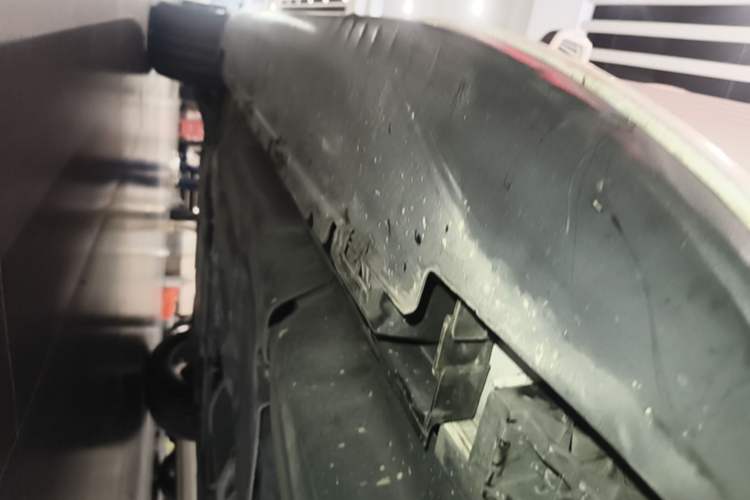 Used Mercedes-Benz GLE 2017 GLE 320 4MATIC Dynamic Model Left Side Sill