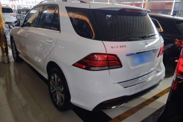 Used Mercedes-Benz GLE 2017 GLE 320 4MATIC Dynamic Model Rear Left 45 Deg