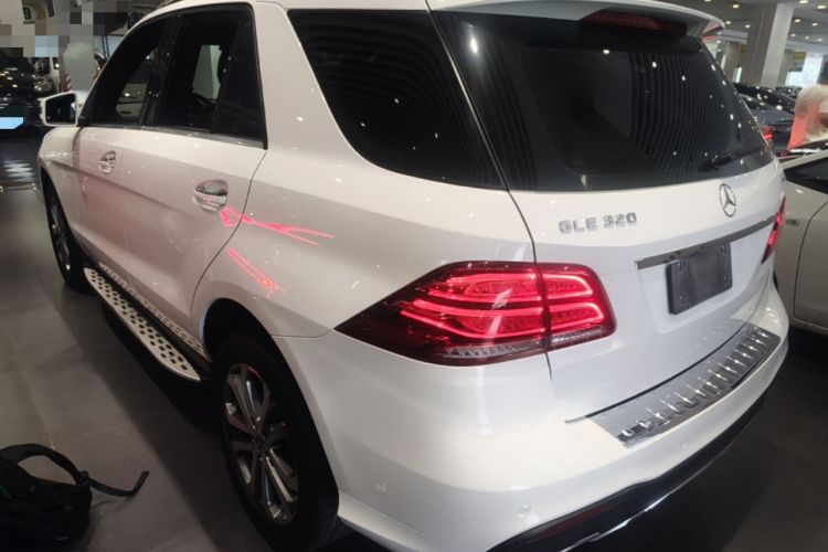 Used Mercedes-Benz GLE 2017 GLE 320 4MATIC Dynamic Model Rear Left 45 Deg