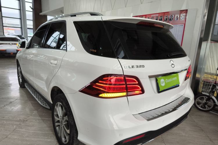 Used Mercedes-Benz GLE 2017 GLE 320 4MATIC Dynamic Model Rear Left 45 Deg