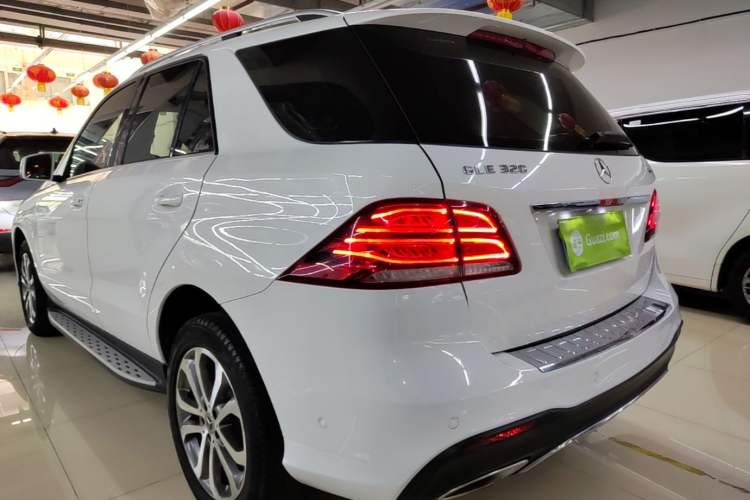 Used Mercedes-Benz GLE 2017 GLE 320 4MATIC Dynamic Model Rear Left 45 Deg