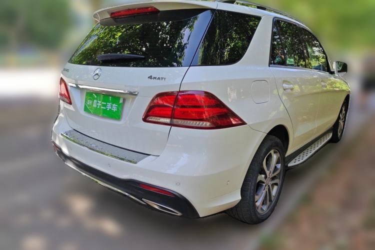 Used Mercedes-Benz GLE 2017 GLE 320 4MATIC Dynamic Model Rear Right 45 Deg