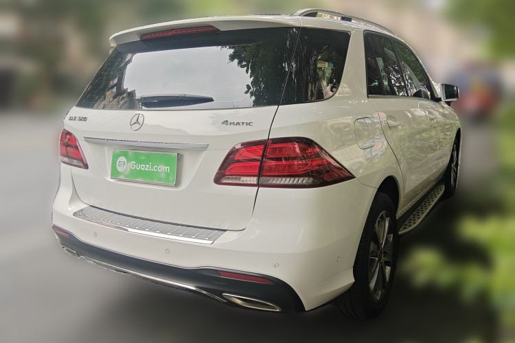 Used Mercedes-Benz GLE 2017 GLE 320 4MATIC Dynamic Model Rear Right 45 Deg