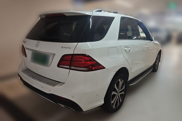 Used Mercedes-Benz GLE 2017 GLE 320 4MATIC Dynamic Model Rear Right 45 Deg