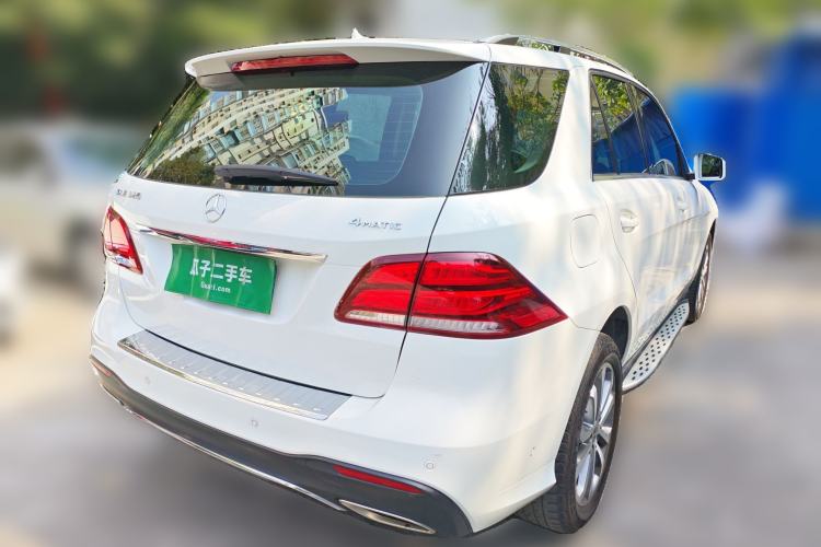 Used Mercedes-Benz GLE 2017 GLE 320 4MATIC Luxury Model Rear Right 45 Deg