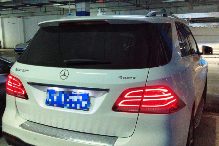 Used Mercedes-Benz GLE 2017 GLE 320 4MATIC Luxury Model Rear Right 45 Deg