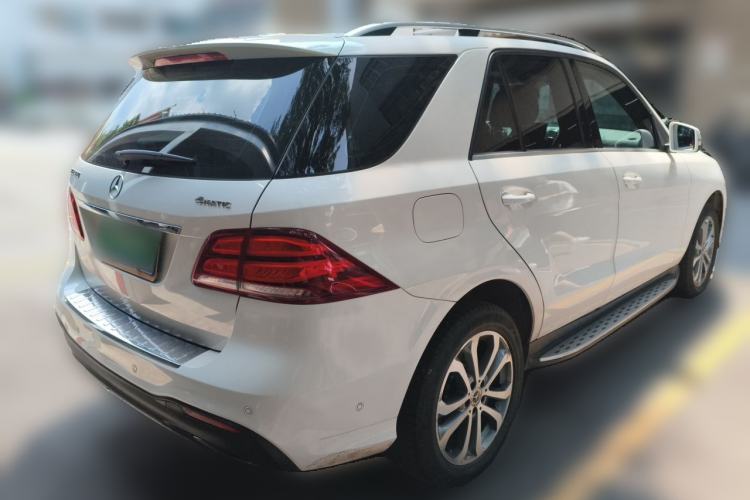 Used Mercedes-Benz GLE 2017 GLE 320 4MATIC Dynamic Model Rear Right 45 Deg