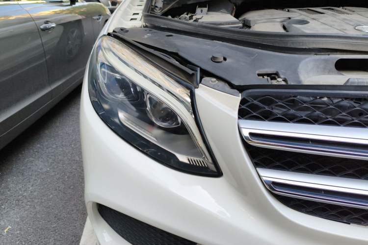 Used Mercedes-Benz GLE 2017 GLE 400 4MATIC Right Front Headlight