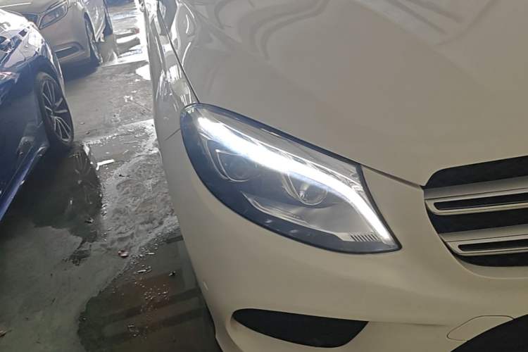 Used Mercedes-Benz GLE 2017 GLE 400 4MATIC Right Front Headlight