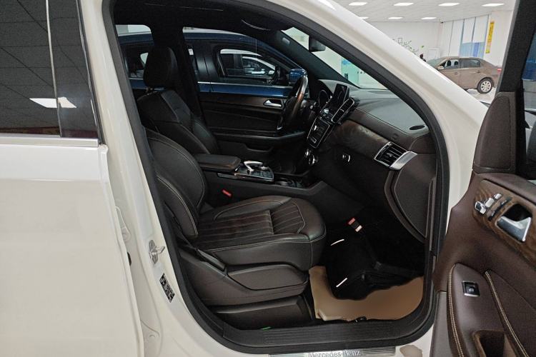 Used Mercedes-Benz GLE 2017 GLE 400 4MATIC Right Front Seat