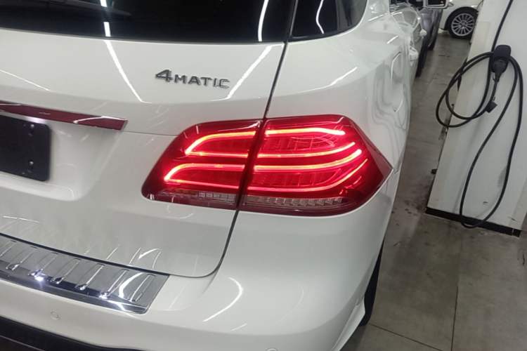Used Mercedes-Benz GLE 2017 GLE 400 4MATIC Right Rear Taillight