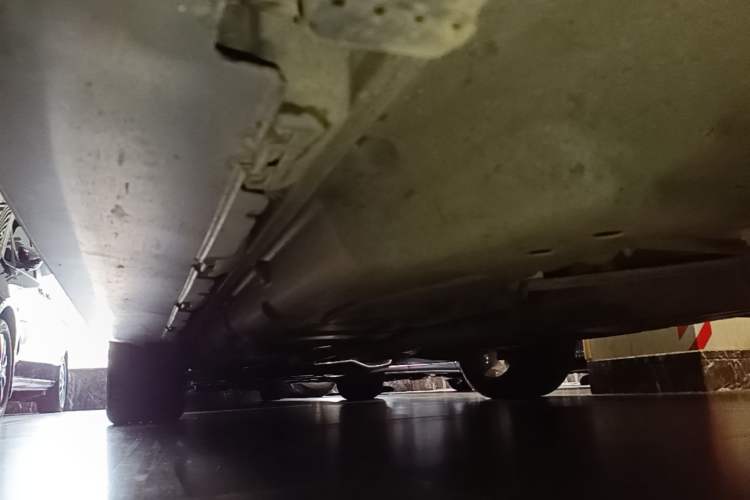 Used Mercedes-Benz GLE 2017 GLE 400 4MATIC Right Side Sill