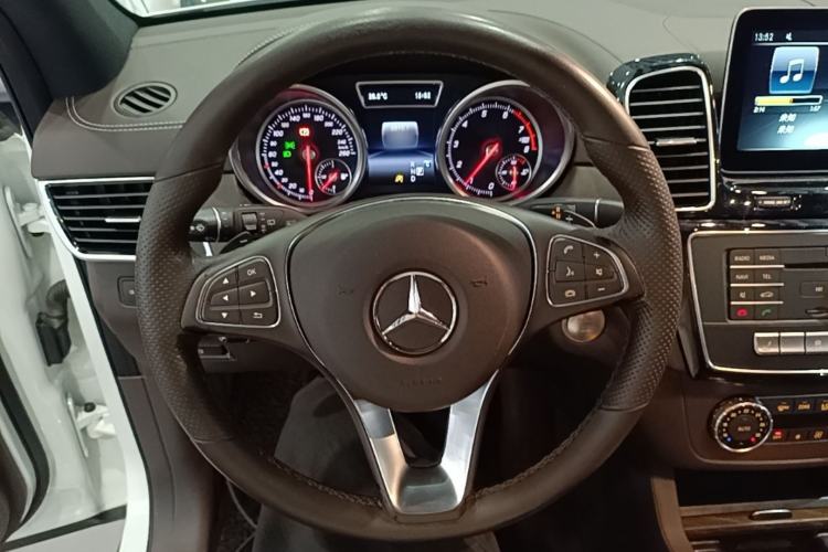 Used Mercedes-Benz GLE 2017 GLE 400 4MATIC Steering Wheel