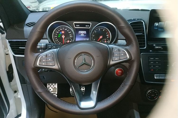 Used Mercedes-Benz GLE 2017 GLE 400 4MATIC Steering Wheel