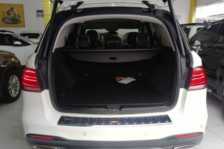Used Mercedes-Benz GLE 2017 GLE 320 4MATIC Dynamic Model Trunk
