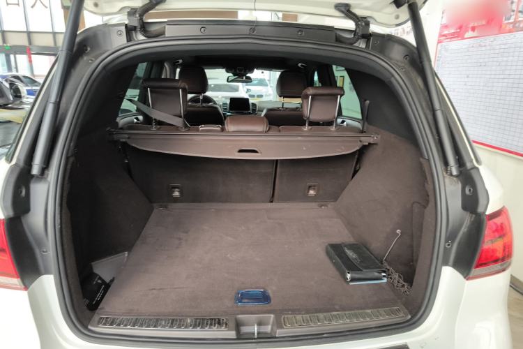 Used Mercedes-Benz GLE 2017 GLE 320 4MATIC Dynamic Model Trunk