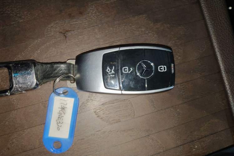 Used Mercedes-Benz GLE 2017 GLE 320 4MATIC Dynamic Model Vehicle Key