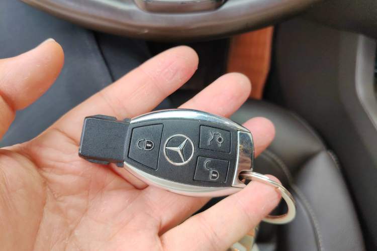 Used Mercedes-Benz GLE 2017 GLE 320 4MATIC Luxury Model Vehicle Key