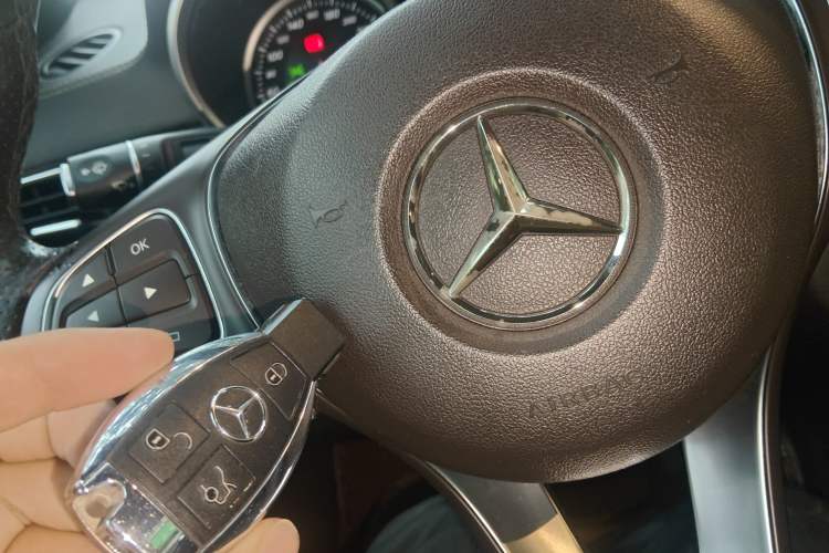 Used Mercedes-Benz GLE 2017 GLE 320 4MATIC Dynamic Model Vehicle Key