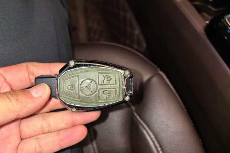 Used Mercedes-Benz GLE 2017 GLE 320 4MATIC Dynamic Model Vehicle Key