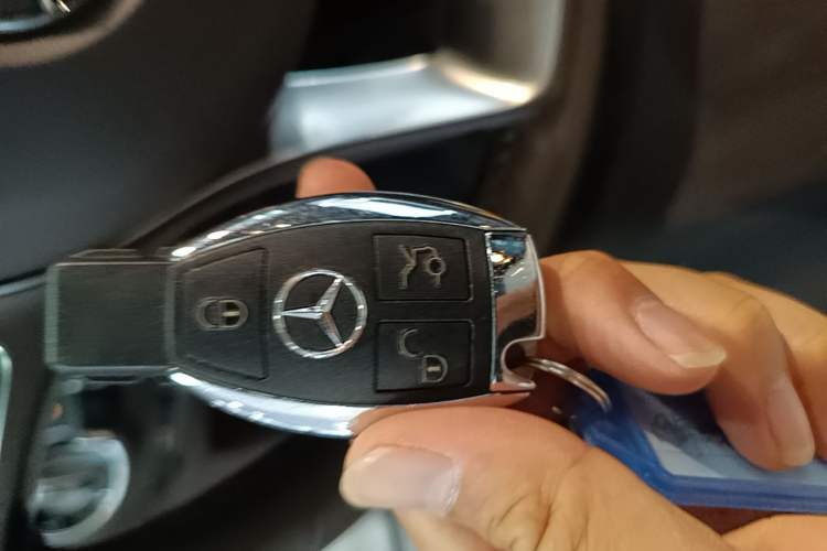 Used Mercedes-Benz GLE 2017 GLE 400 4MATIC Vehicle Key