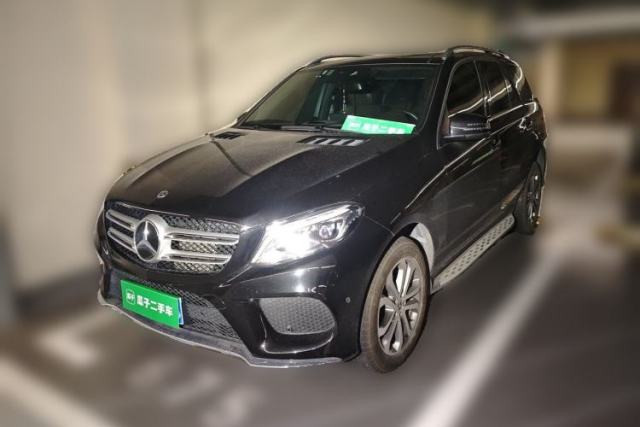 Ojetý Mercedes-Benz GLE 2018 GLE 320 4MATIC Dynamic Edition Collector's Edition