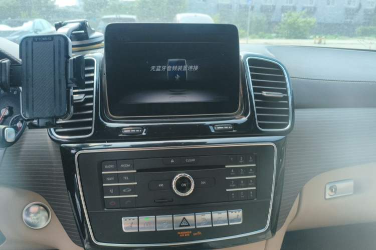 Used Mercedes-Benz GLE 2018 GLE 320 4MATIC Dynamic Edition Collector's Edition Audio And AC Panel