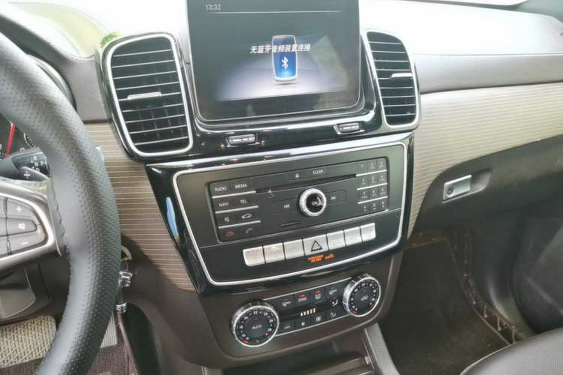 Used Mercedes-Benz GLE 2018 GLE 320 4MATIC Dynamic Edition Collector's Edition Audio And AC Panel