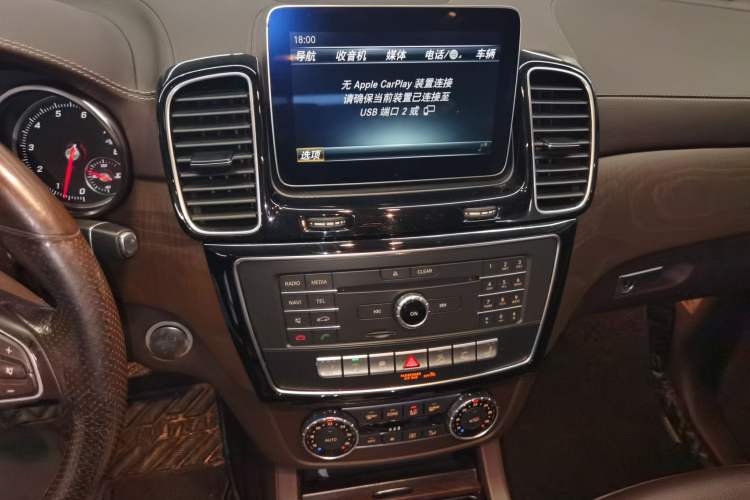 Used Mercedes-Benz GLE 2018 GLE 320 4MATIC Dynamic Edition Collector's Edition Audio And AC Panel