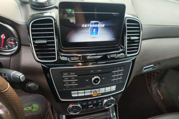 Used Mercedes-Benz GLE 2018 GLE 320 4MATIC Dynamic Edition Collector's Edition Audio And AC Panel