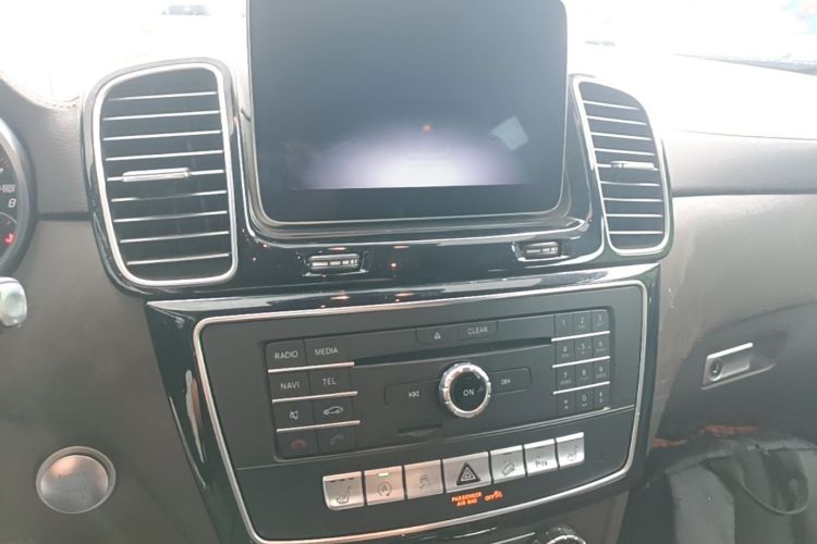 Used Mercedes-Benz GLE 2018 GLE 320 4MATIC Dynamic Edition Collector's Edition Audio And AC Panel