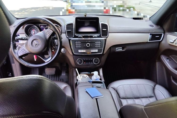 Used Mercedes-Benz GLE 2018 GLE 320 4MATIC Dynamic Edition Collector's Edition Center Console