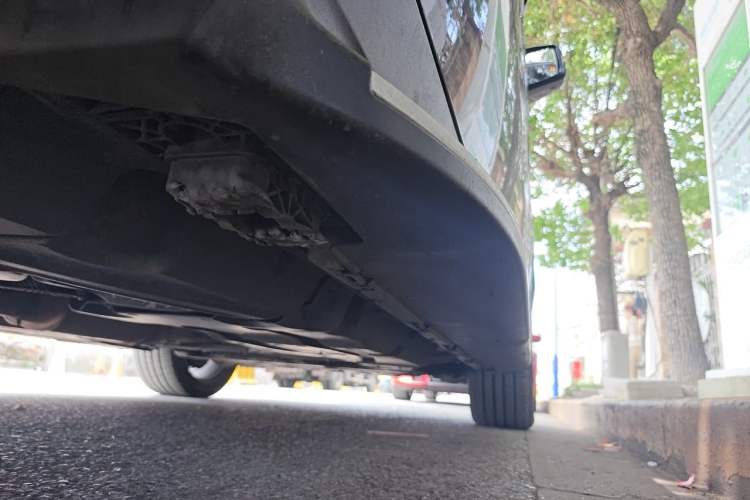 Used Mercedes-Benz GLE 2018 GLE 400 4MATIC Exclusive Edition Chassis Rear Right