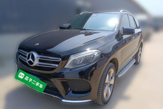 Ojetý Mercedes-Benz GLE 2018 GLE 320 4MATIC Luxury Collection Edition