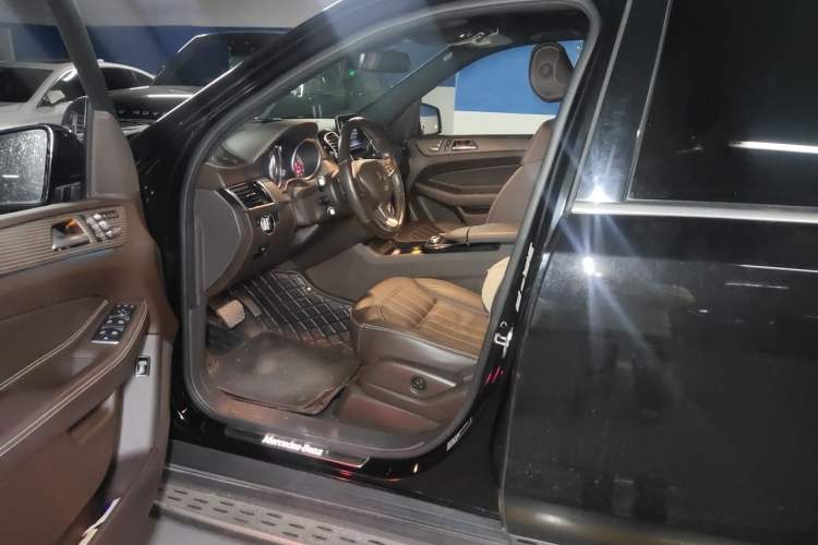 Used Mercedes-Benz GLE 2018 GLE 400 4MATIC Exclusive Edition Driver Seat