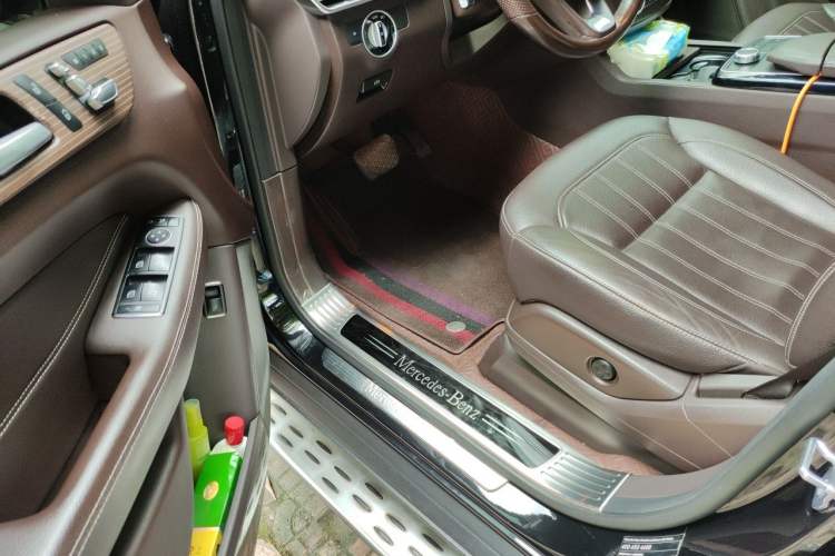 Used Mercedes-Benz GLE 2018 GLE 400 4MATIC Exclusive Edition Driver Seat