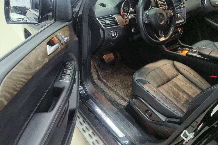 Used Mercedes-Benz GLE 2018 GLE 400 4MATIC Exclusive Edition Driver Seat