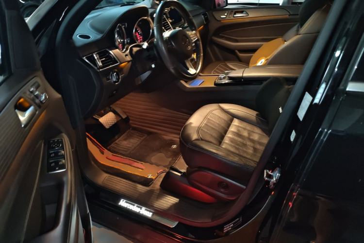 Used Mercedes-Benz GLE 2018 GLE 400 4MATIC Exclusive Edition Driver Seat