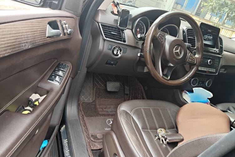Used Mercedes-Benz GLE 2018 GLE 320 4MATIC Luxury Collection Edition Driver Seat