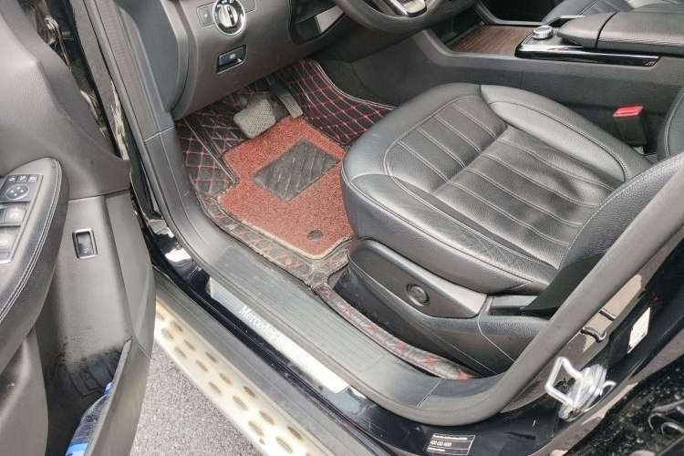 Used Mercedes-Benz GLE 2018 GLE 320 4MATIC Luxury Collection Edition Driver Seat
