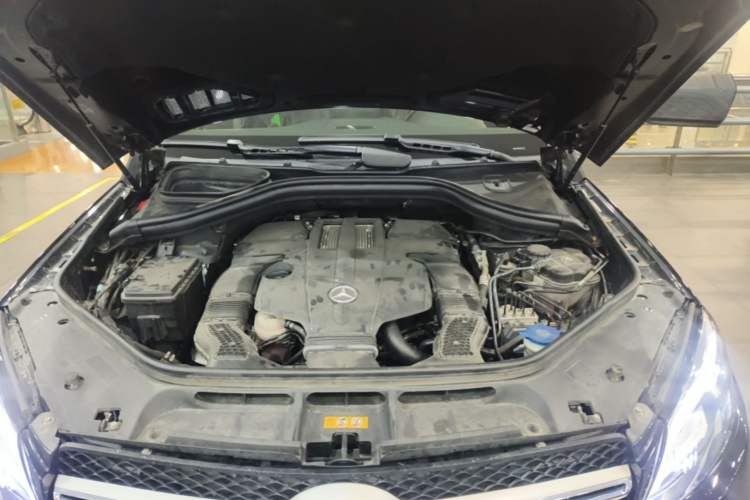 Used Mercedes-Benz GLE 2018 GLE 320 4MATIC Dynamic Edition Collector's Edition Engine Bay