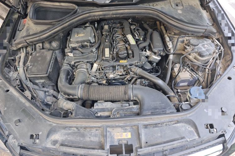 Used Mercedes-Benz GLE 2018 GLE 300 d 4MATIC Engine Bay