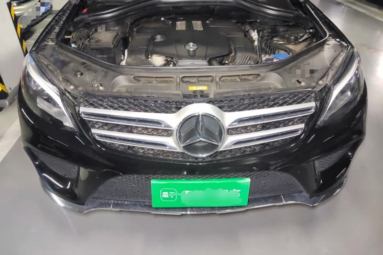 Used Mercedes-Benz GLE 2018 GLE 400 4MATIC Exclusive Edition Engine Bay