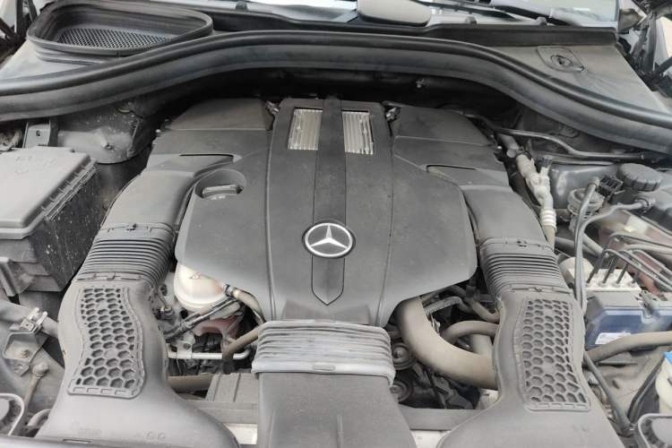 Used Mercedes-Benz GLE 2018 GLE 320 4MATIC Dynamic Edition Collector's Edition Engine Bay