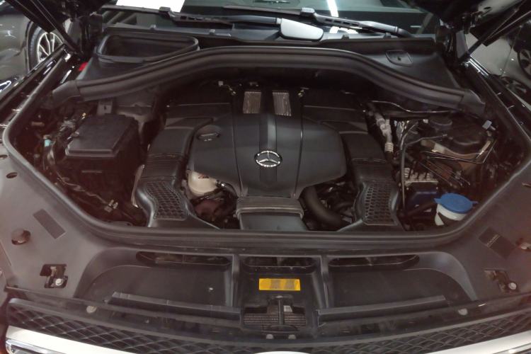 Used Mercedes-Benz GLE 2018 GLE 320 4MATIC Dynamic Edition Collector's Edition Engine Bay