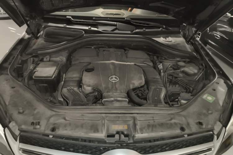 Used Mercedes-Benz GLE 2018 GLE 320 4MATIC Dynamic Edition Collector's Edition Engine Bay